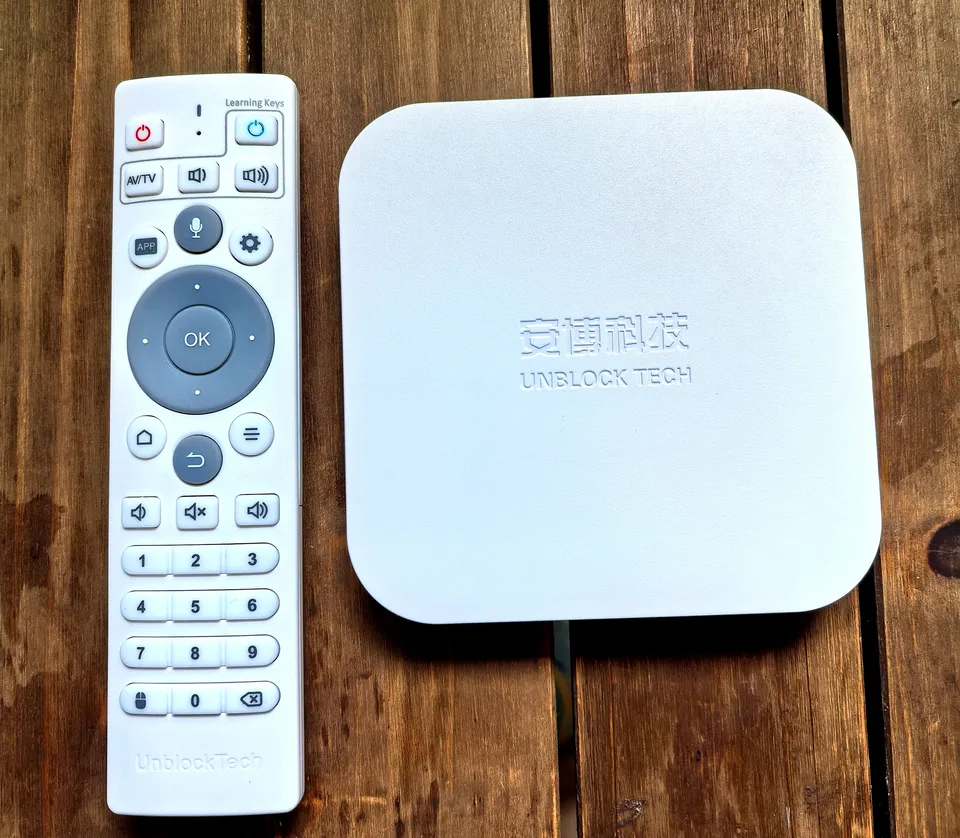 2025 Unblock Tech UBOX 12 korea tv box 4G64G live chn new movie