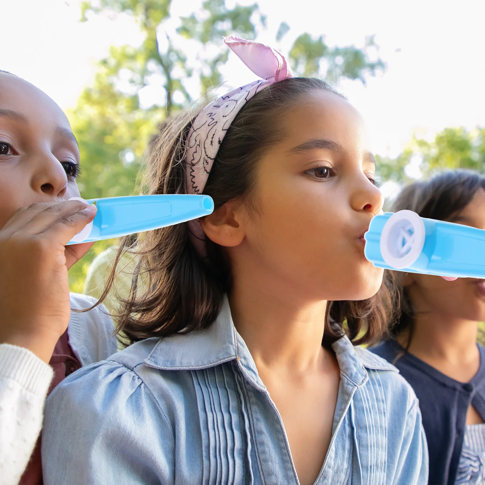 

10pcs Plastic Kazoos Musical Instruments Colorful Kazoo Flute for Music Lover