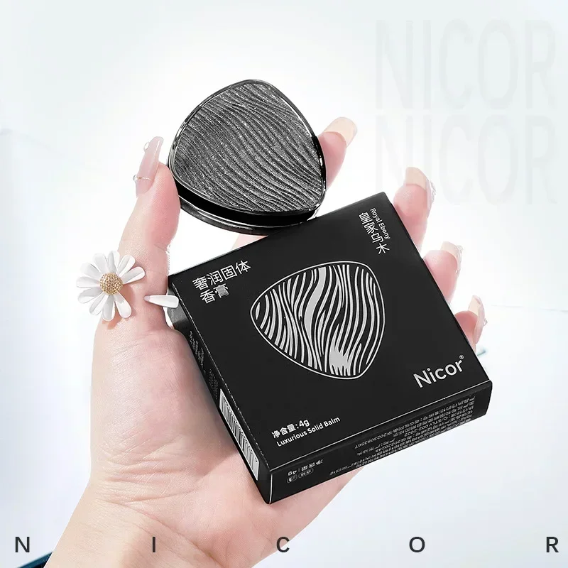 Ladies Light Solid Perfume Portable Female Pocket Balm Perfume Fragrance Tools with Fashionable and Lovely Package for Dating