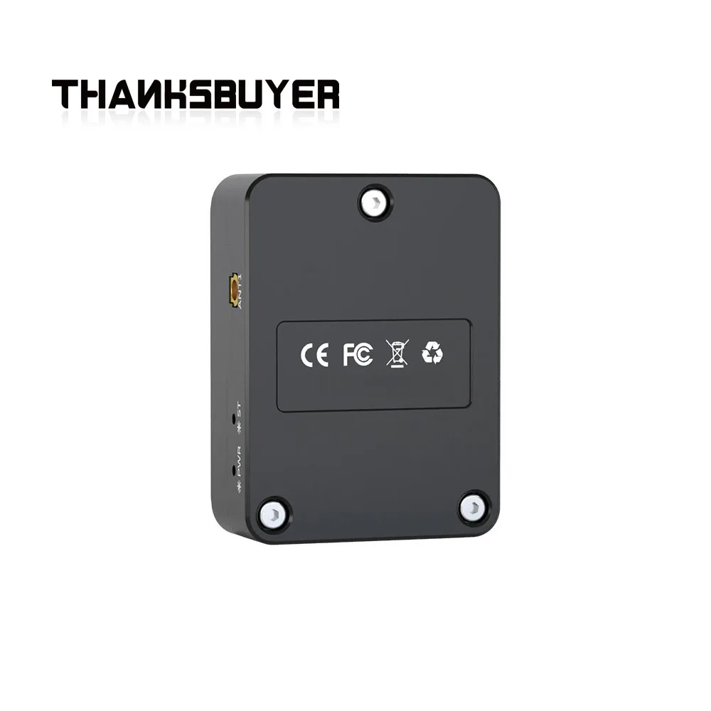 Détail des connecteurs et du boîtier robuste du module GNSS RTK double antenne CUAV C-RTK 2HP pour drones.