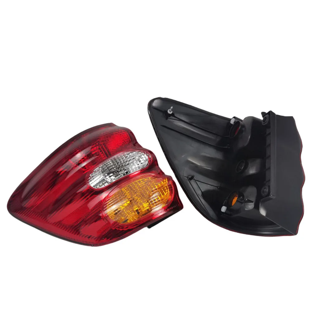 S Sローズ Toyota Camry 2018 LE Brake Lights - High Quality Tail Lights