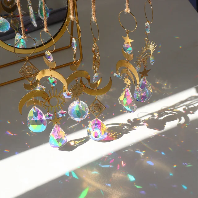 Crystal Wind Chimes Álom Fogó Prizmák Medál Napsütő Szivárványkészítő Ablak Kerti Dekoráció Kültéri Karácsonyi Ajándék