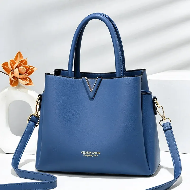 

Trend 2023 Designer Shoulder High Quality Bag for Women Female Luxury Famous Messenger Handbag Leather Bolsas Para Mujeres Women