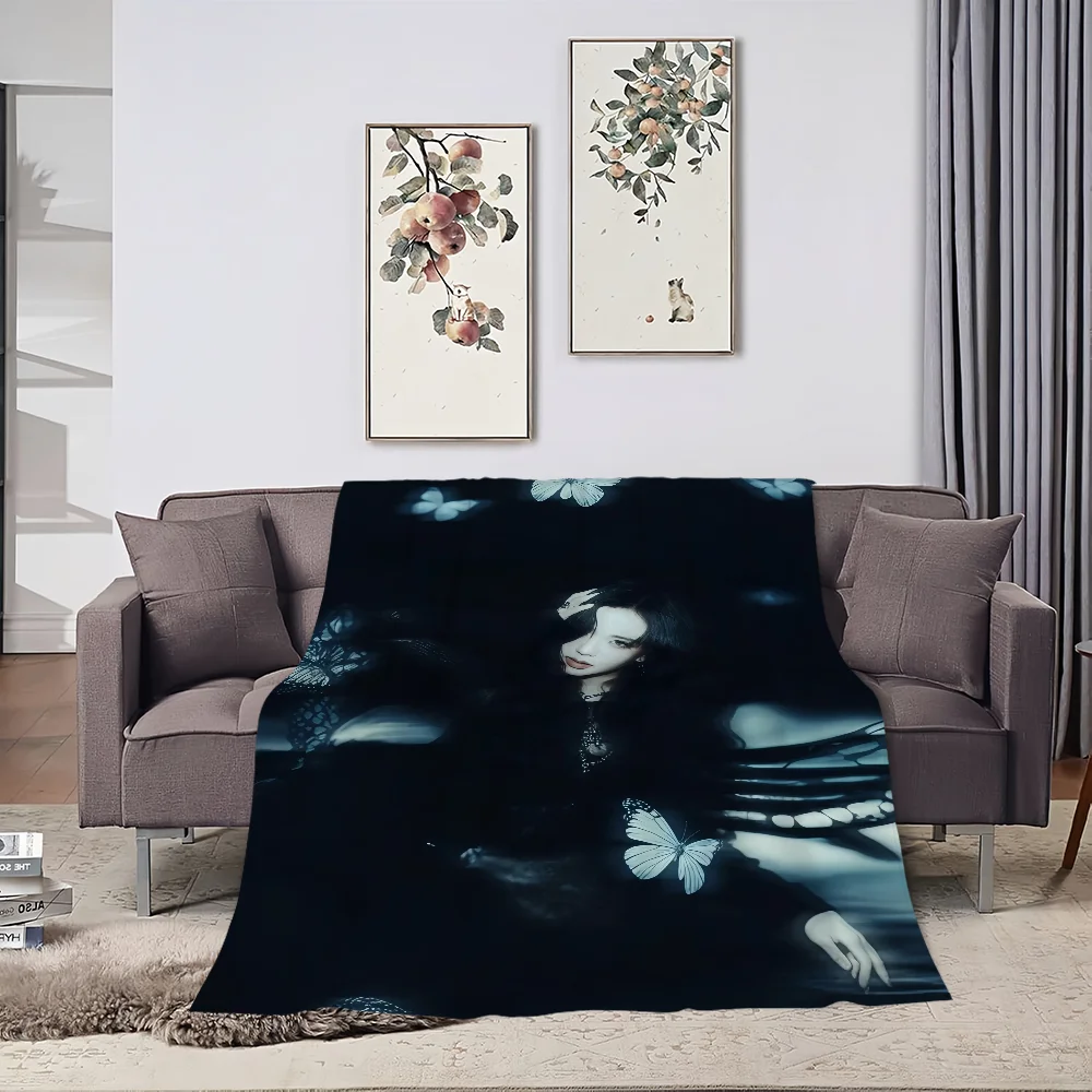 Kpop J-Jisoo-S Amortage cool Blanket Skin friendly comfort warm soft plush blanket suitable sofa living room office bedroom 4