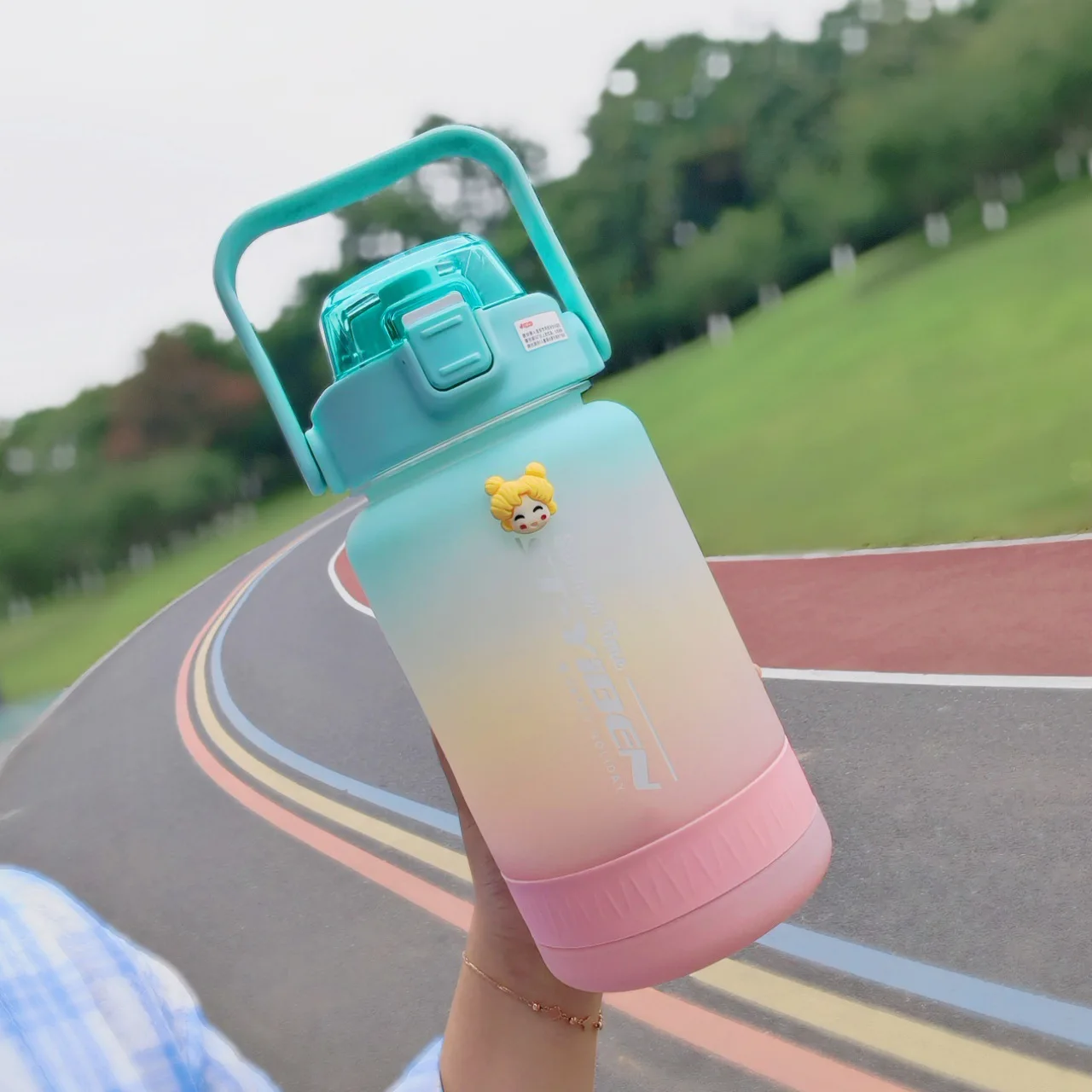 https://ae01.alicdn.com/kf/S58f7fd7a76a64e059cb37adbba4464598/2L-Large-Capacity-Water-Bottle-With-Straw-Frosted-Outdoor-Time-Marker-Sport-Bottles-Cute-Stickers-Fitness.jpg