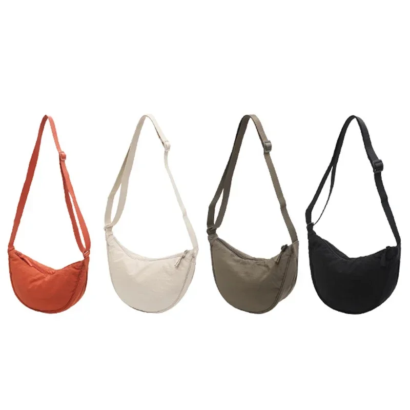 Große Nylon-Umhängetasche für Damen, lässige, einfarbige Schultertasche für Reisen und Pendeln, schlichtes Design.