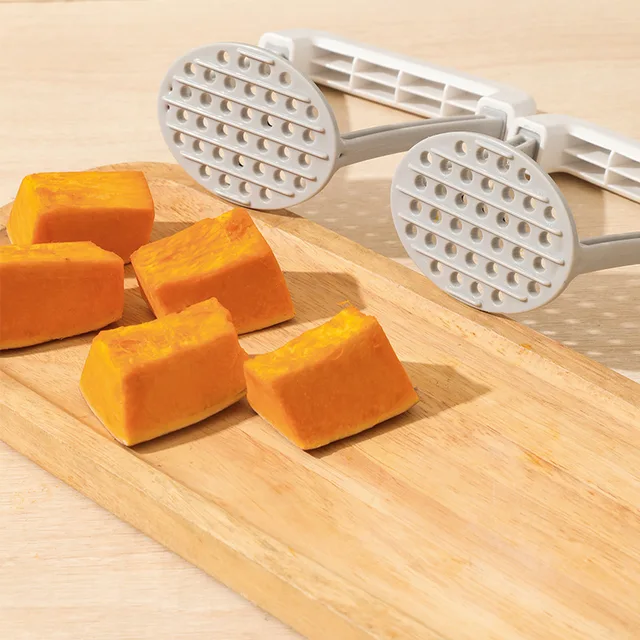 Manual Potato Masher Durable Potato Ricer Kitchen Vegetable Masher With Non-Slip Handle Fruit Juicer Kitchen Gadgets 3