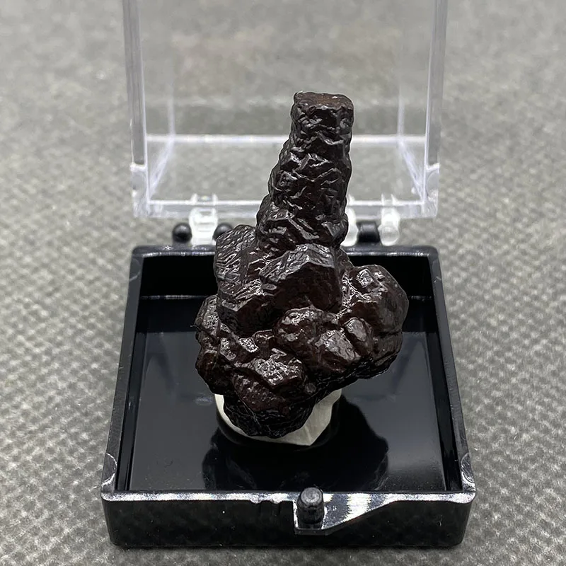 100% Natural rare Egypt Limonite mineral specimen stones and crystals healing crystals quartz gemstones +box size:35*35*35mm