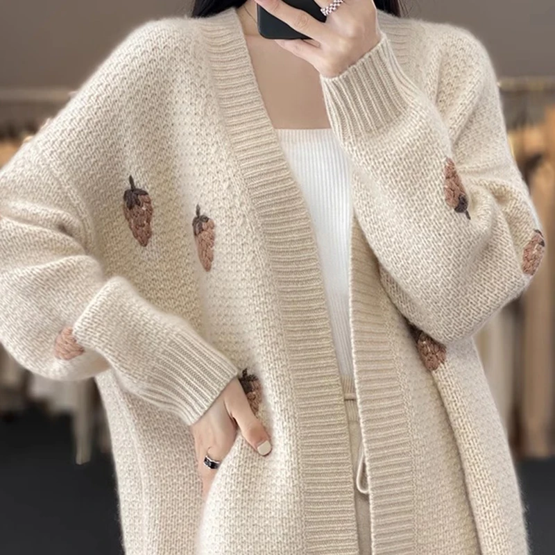 

Autumn Winter New Women Cashmere Thicken V-neck Cardigan Coat Strawberry Printed Sweet Knit Jacket Casual Female Sweater Coat