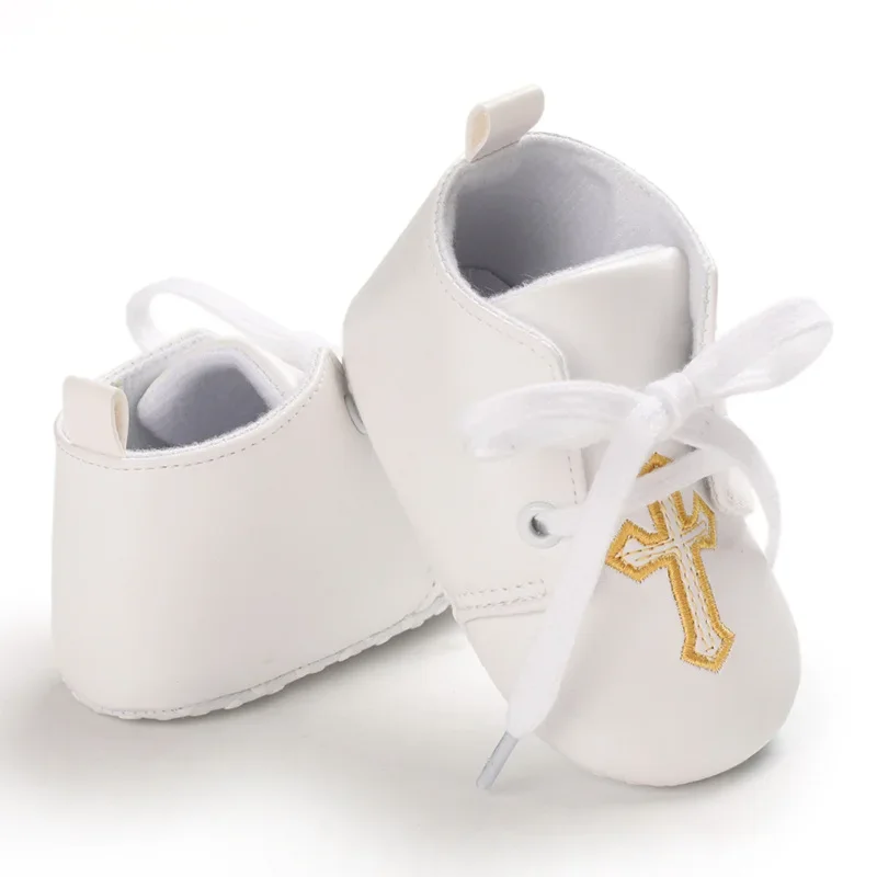 2025 흰색 패션 신발 소년과 소녀를위한 캐주얼 신발 부드러운 바닥 세례 신발 운동화 Comfort First WalkShoes