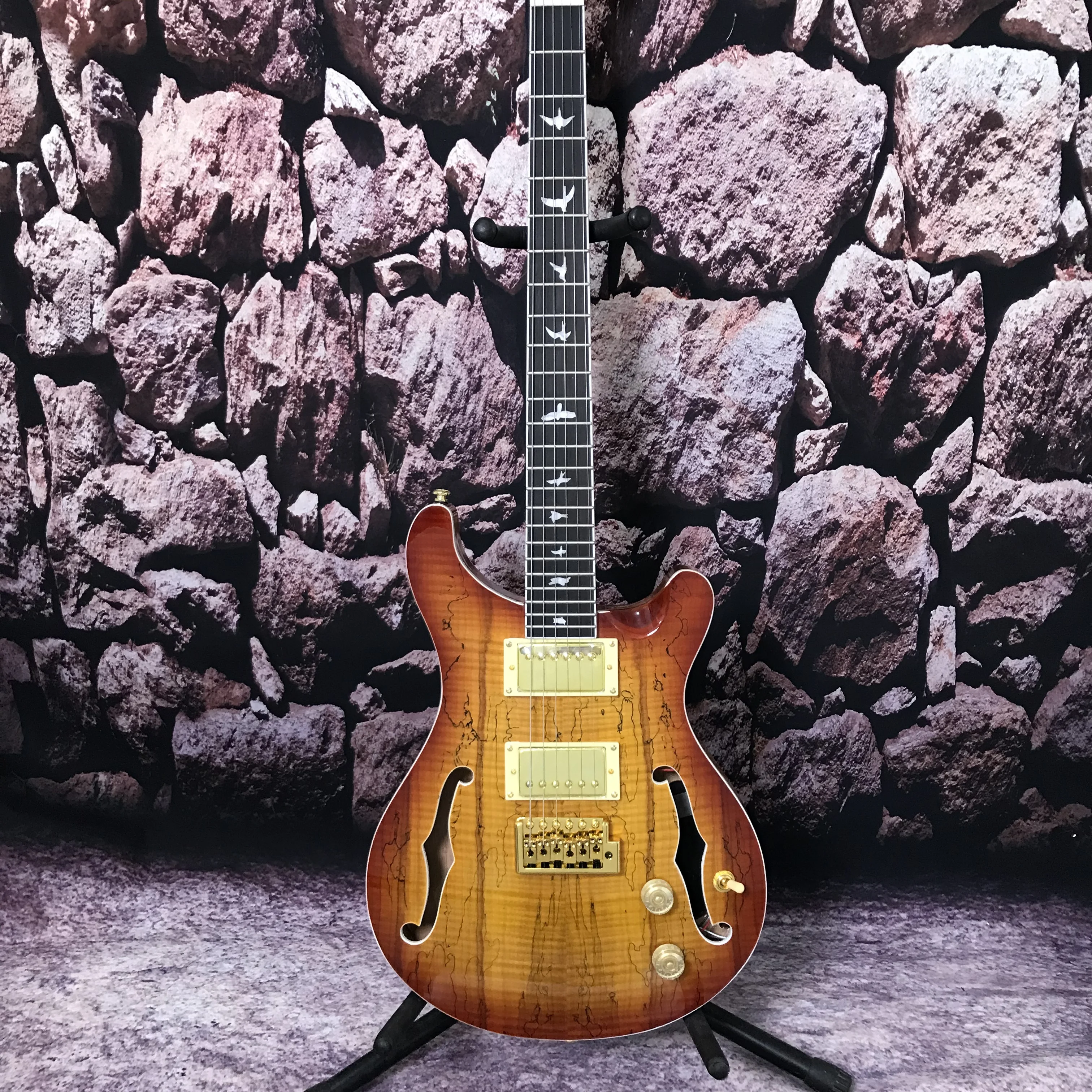 Factory customization electric guitar hollow body maple top in stock Mahogany neck Rosewood fingerboard hot sale