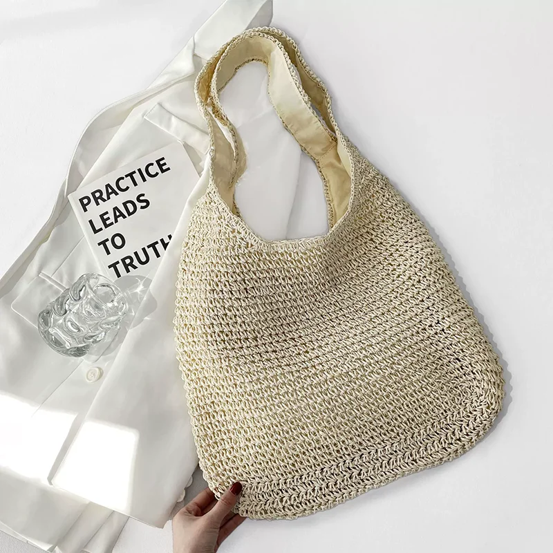Summer Beach Straw Woven Large Capacity Ladies Shoulder Bag Fashion Hand Woven Design for Resort Casual Outerwear