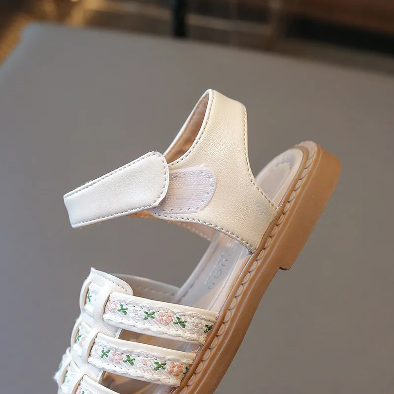 Kids Embroidery Thin Band Cross Sandals Cover Toes Shoes Baby Girls Boys Hoop Loop Sandal Summer Child Barefoot Beach Shoe for