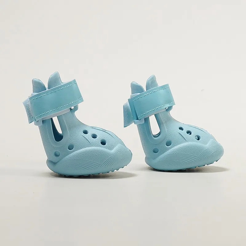 Sandalias para perros de colores dulces y transpirables a la moda para fotos, zapatos Crocs para perros pequeños, pantuflas de goma suaves para perros, color morado