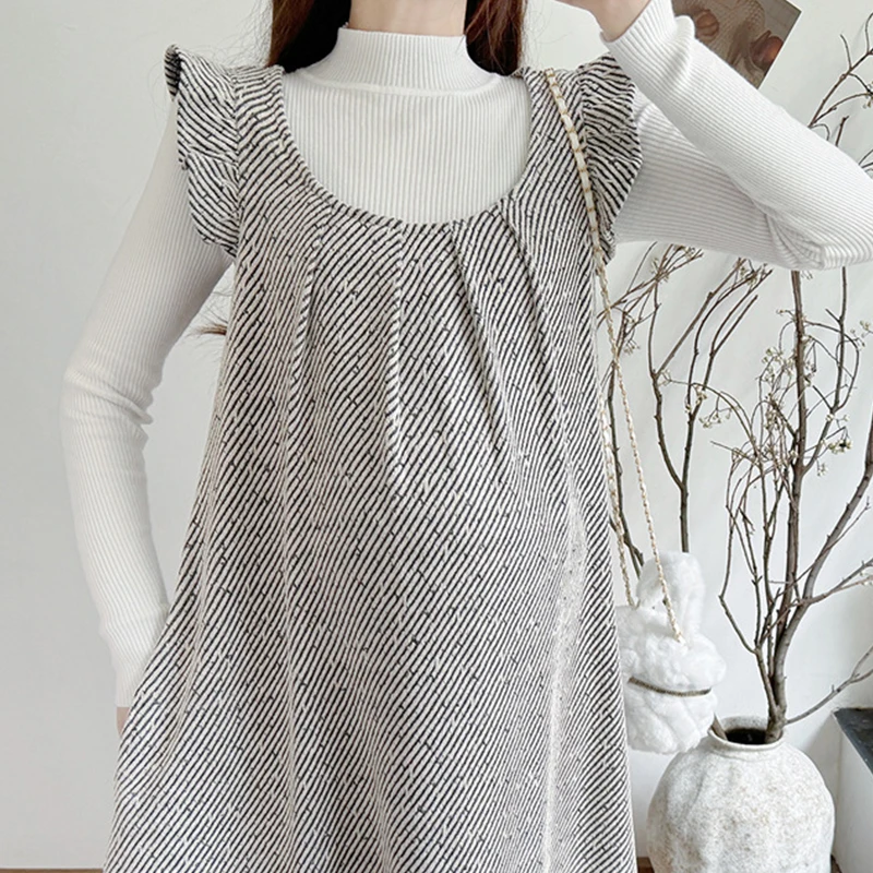 Pregnant Woman Winter Thickened Flying Sleeve Dress +Base Shirt Top 2pcs Young Mother Sweet Clothes Wear Maternity Dress