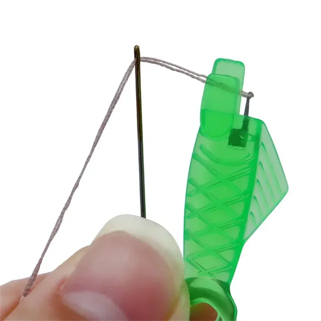 Mini Automatic Needle Threader With Hook Plastic Needle Sewing Machine Insertion Elderly Quick Changer Craft Accessories 5