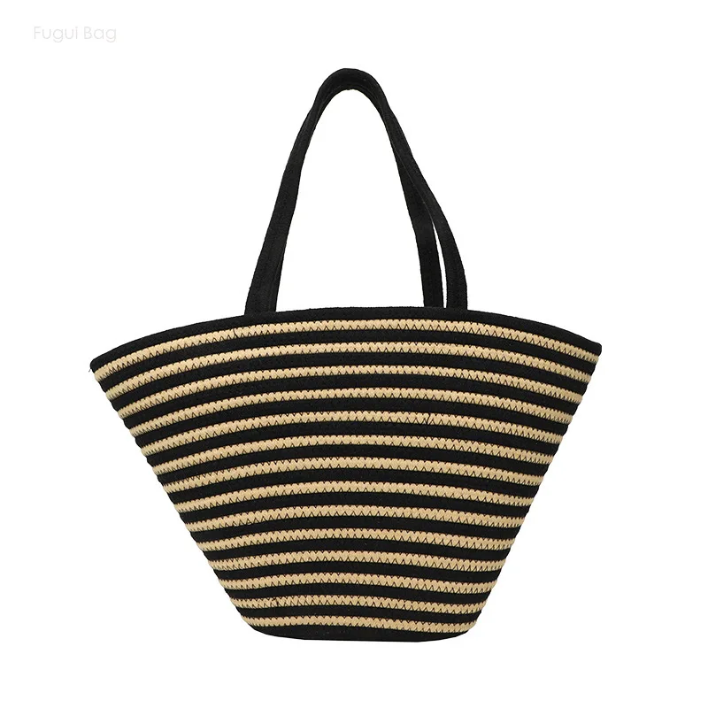 Women's Underarm Bag is Fashionable Casual and Versatile with Simple Commuting Stripes Woven Into A New Large Capacity