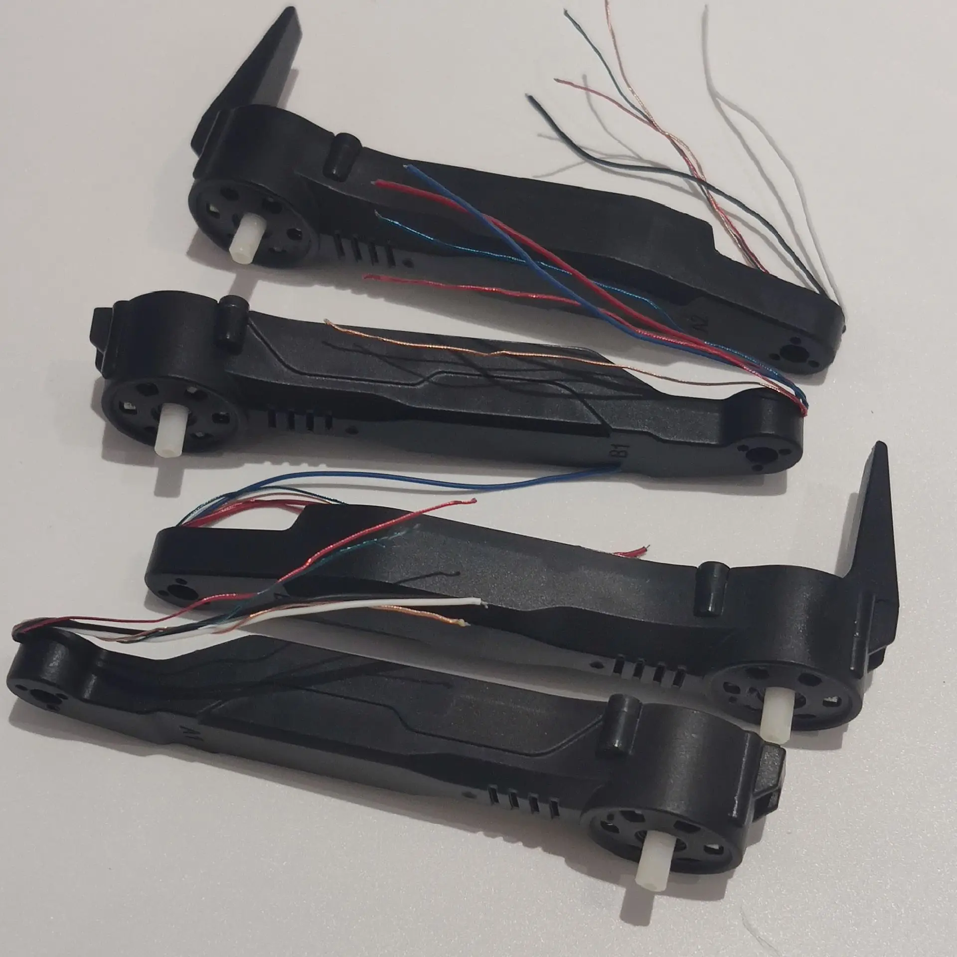 

Полный комплект, новинка, складной мини-Дрон 4 ДРК M2 4D-M2 для обхода препятствий, RC Квадрокоптер, Двигатели двигателя, запасные части, рычаг двигателя A1B1A2B2