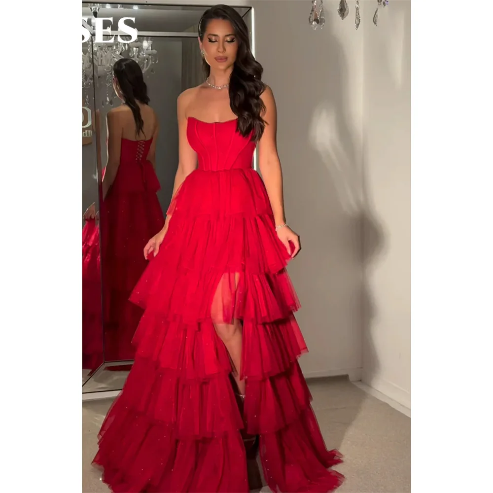 

ROSES Red Tiered Layer Prom Dresses Princess Strapless Party Dresses Lace Up Back robes de soirée Side Split Net Formal Dresses