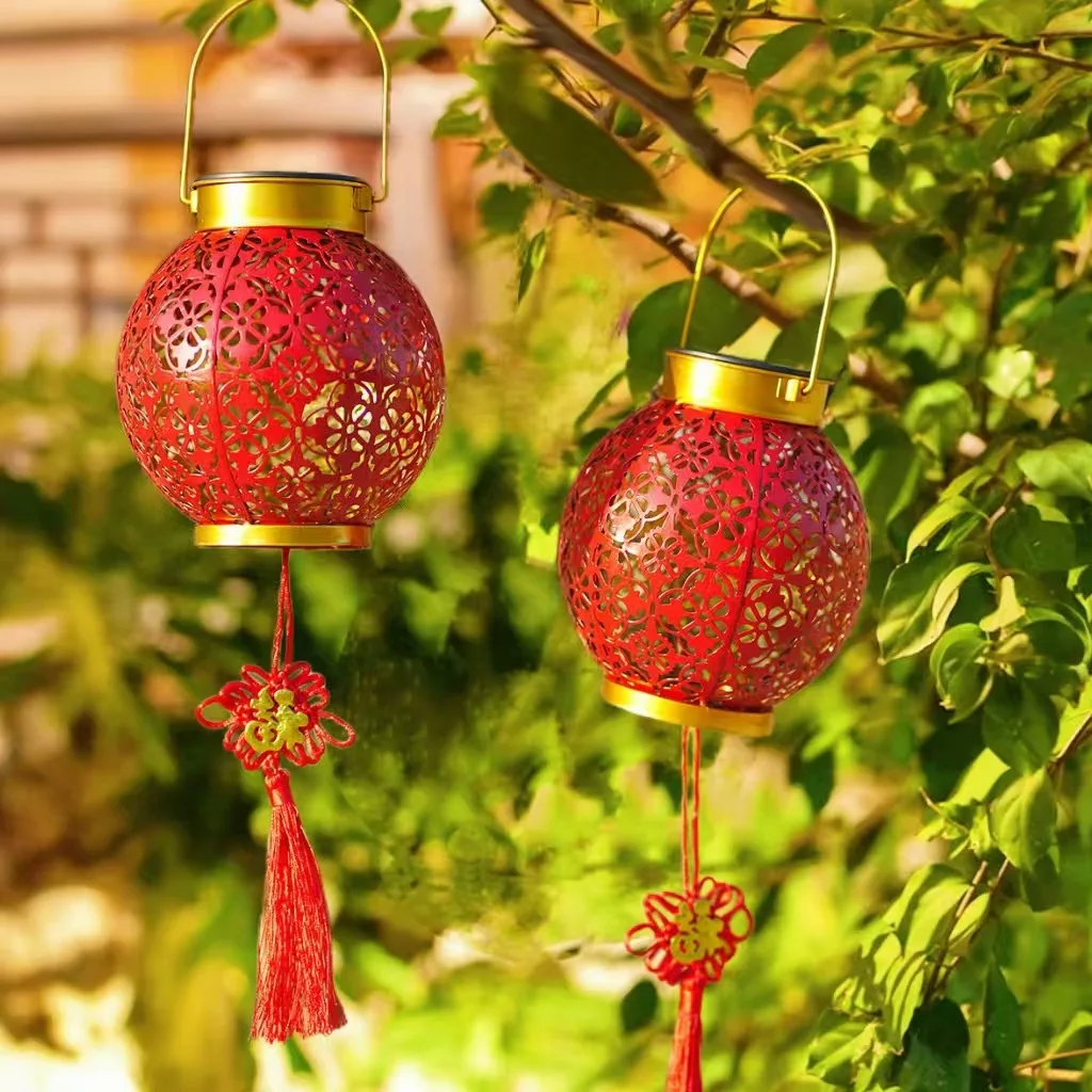 Solar Powered Red Lantern With Knot Alloy Red Lanterns