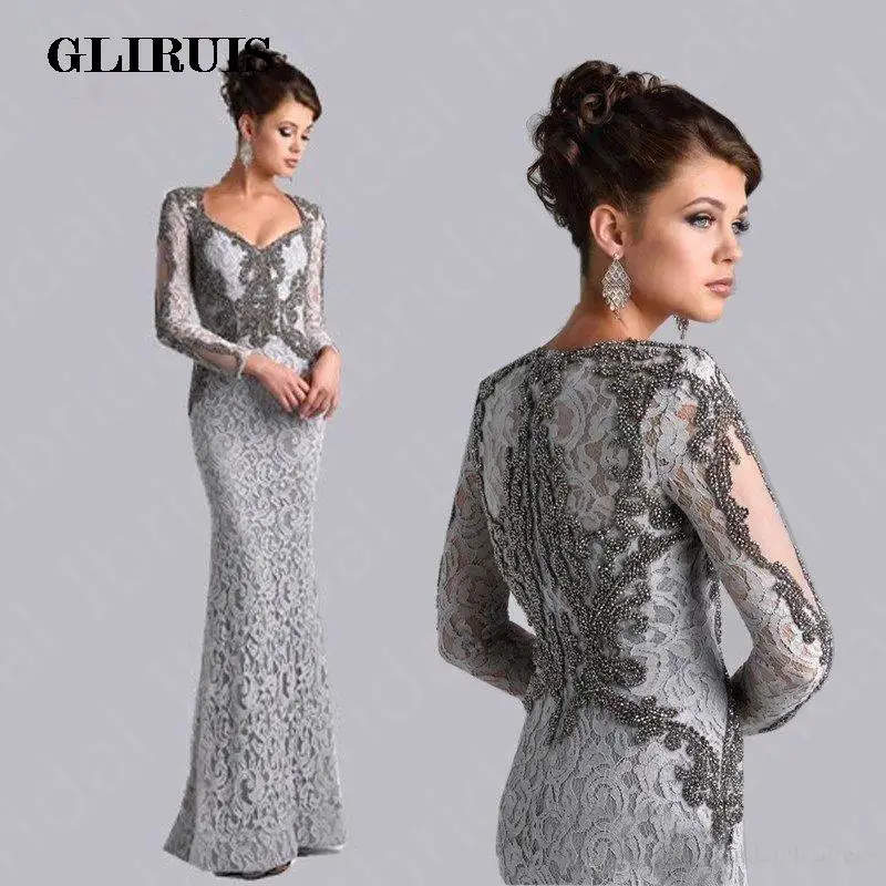 

2022 Silver Mermaid Lace Mother of the Bride Dresses Long Sleeves V Neckline Beading Bodice Wedding Guest Gowns