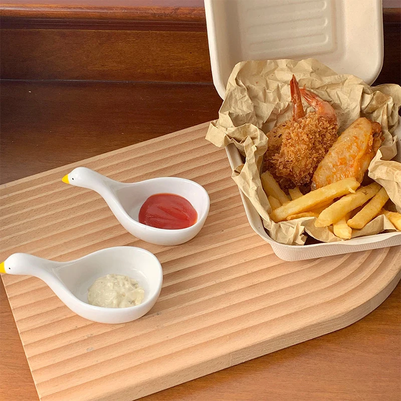 Swan Shaped Seasoning Dish Soy Sauce Plate Ceramic Disc Tomato Holder Salad Dressing Container Creative Table Decoration Home