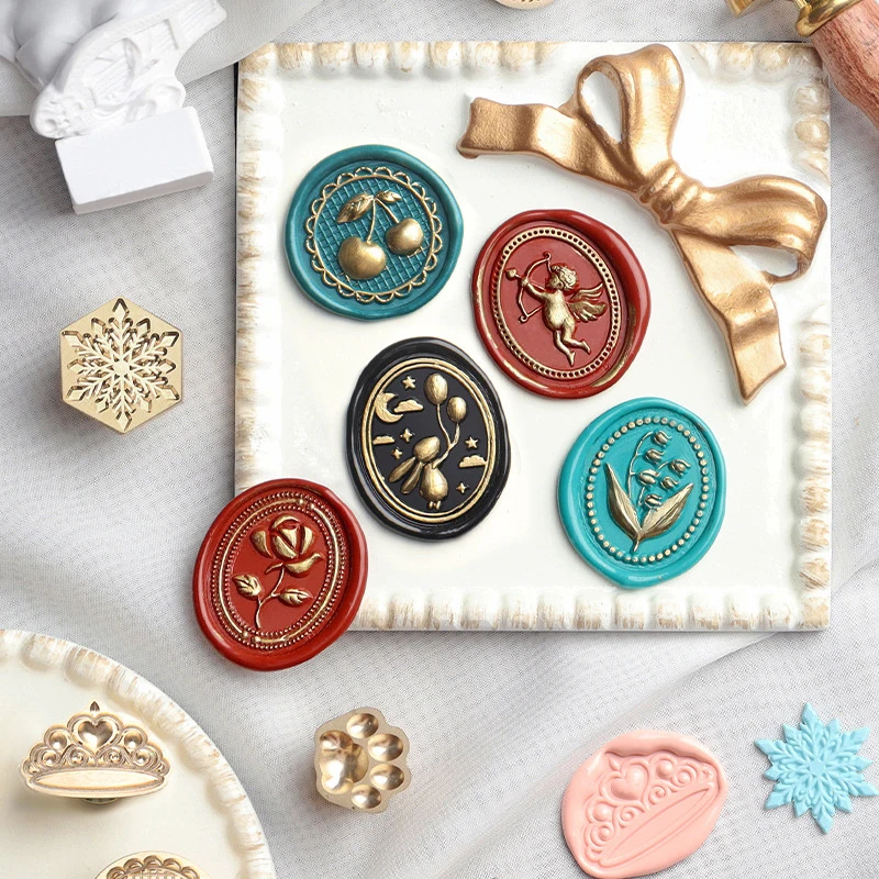 Description Picture 4 of itemPersonalized Wedding Wax Seal Stamp Retro Flower Plant Pattern Wedding Sealing Wax Stamp Invitation Seal Stamp Wax Seal Decor