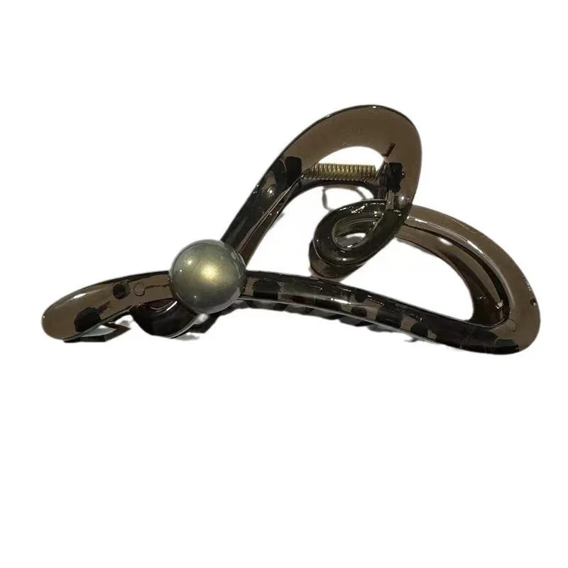 Рисунок 6 - Корейские заколки для волос в форме