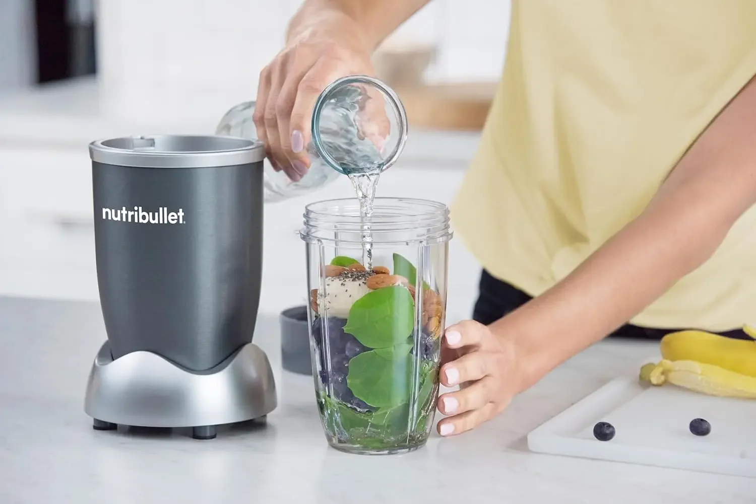 nutribullet Personal Blender for Shakes, Smoothies, Food Prep, and Frozen Blending, 24 Ounces, 600 Watt, Gray, (NBR-0601) 5