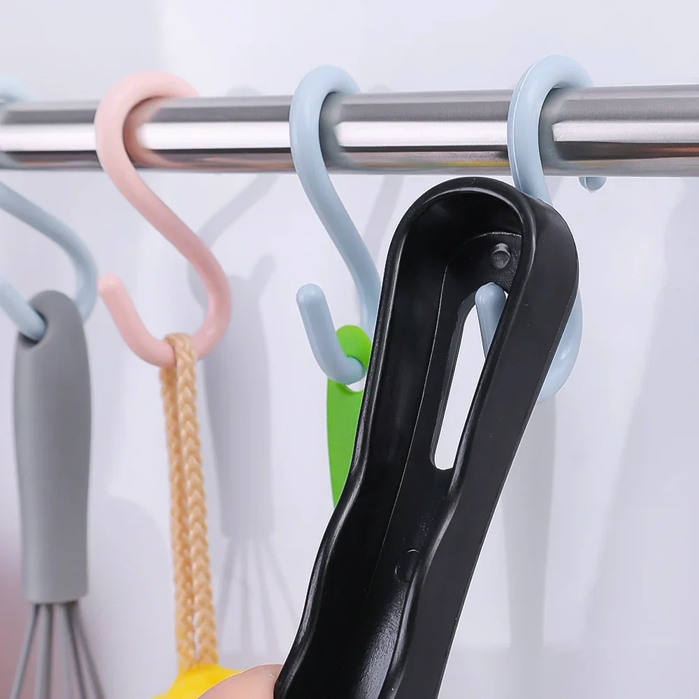 8/1Pcs Plastic S-Shape Hooks Multi-purpose Hanging Rack for Clothing Towel Handbag Kitchen Storage Hanger Reusable Organizers