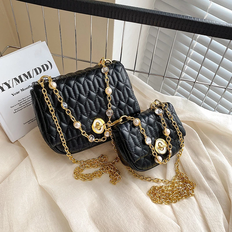 

Women's Leather Shoulder Bag Women's Casual Tote Bag Luxury Designer Vintage Diamond Chain Crossbody Bag Fashion Brand Handbag