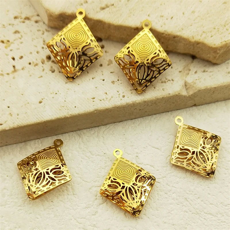5 Stück Vintage hohle Blume Charme Edelstahl Gold Farbe handgemachte DIY Ohrringe Armband Halskette Anhänger Zubehör Schmuck
