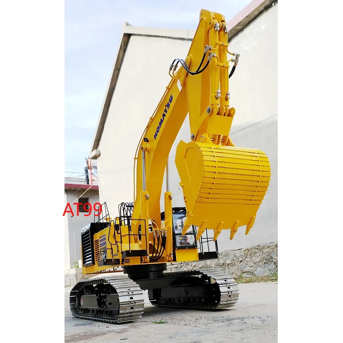 1/8 PC1250 RC Excavator Metal Heavy Engineering Excavator with Light and Sound System Adult Remote Control Truck Toy 2