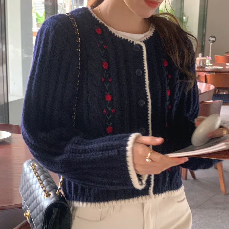 Knitted Cardigan Women Coat Autumn and Winter New Three-dimensional Flower Embroidery Contrast Sweater