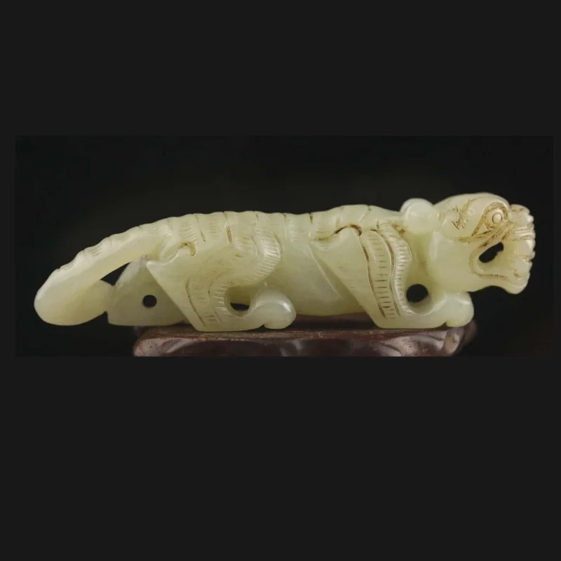 

Old natural hetian jade hand-carved statue zodiac tiger pendant #33