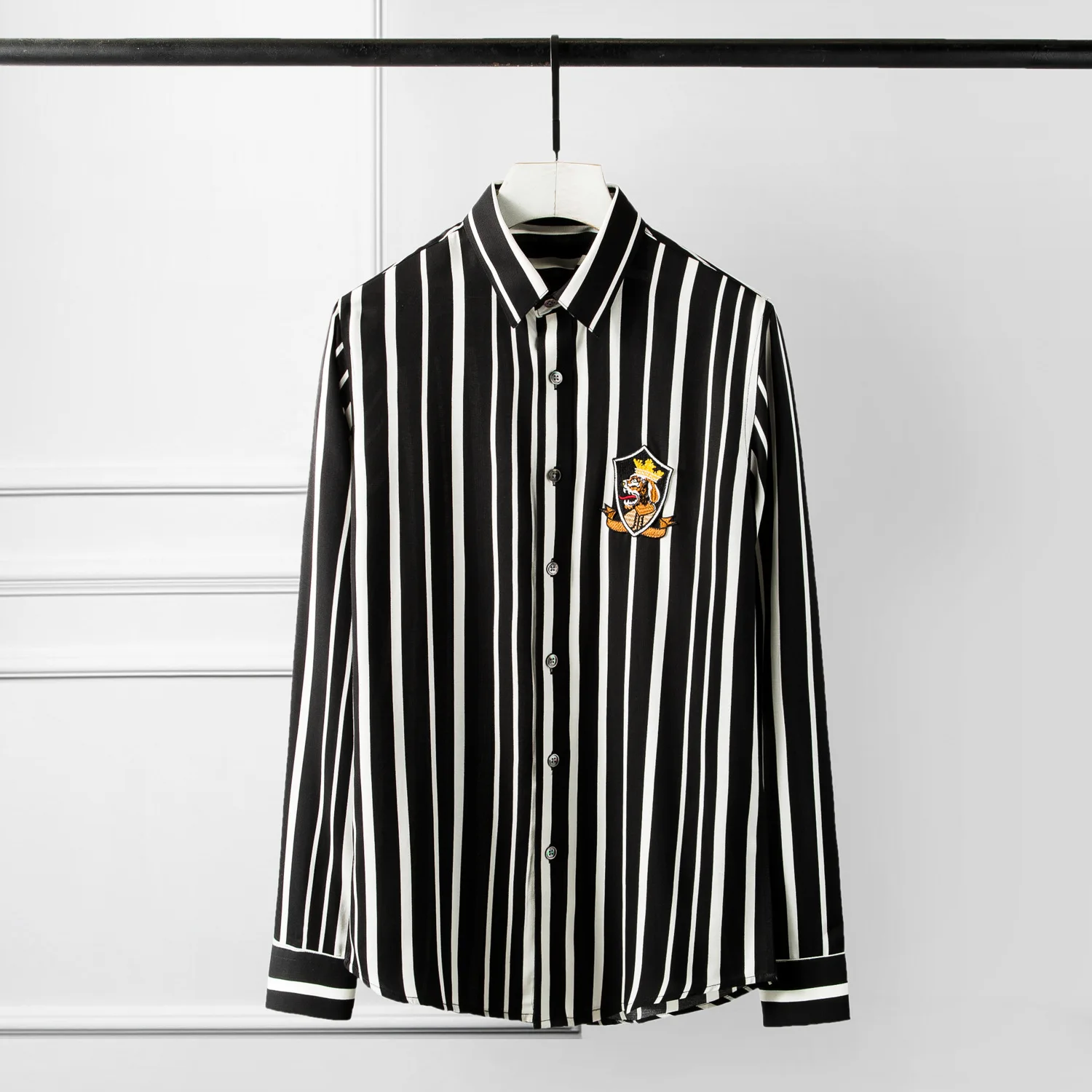 

High Quality Luxury Jewelry Men'S Striped Shirts White Collar Design Fine Fabric Male Dress Long Sleeves Button Down Shirt