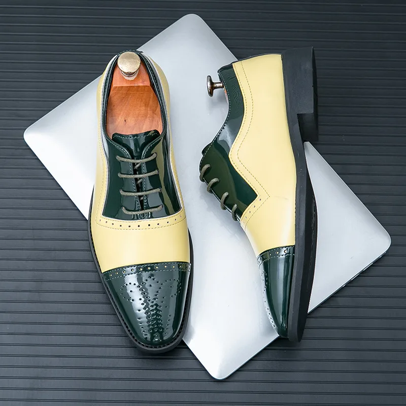 New Fashion Glitter Leather Casual Business Shoes for Men Pointed Toe Dress Shoes Men Luxury Brogue Zapatos Oxford Hombre