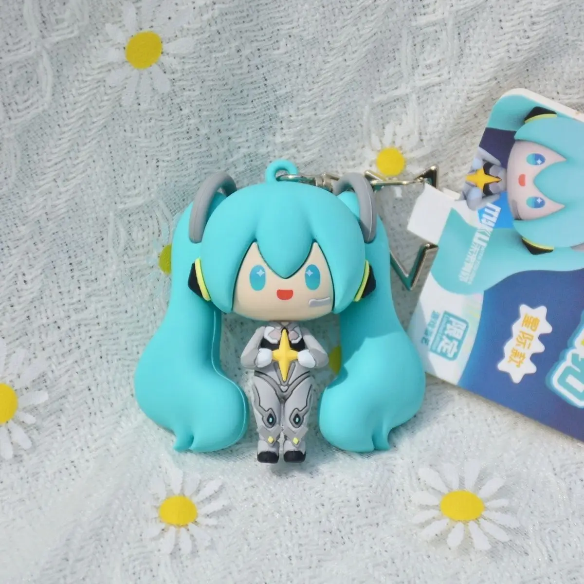 S592dfa4b1c5742a5a06e637fc915ca1f4 - Hatsune Miku Merch