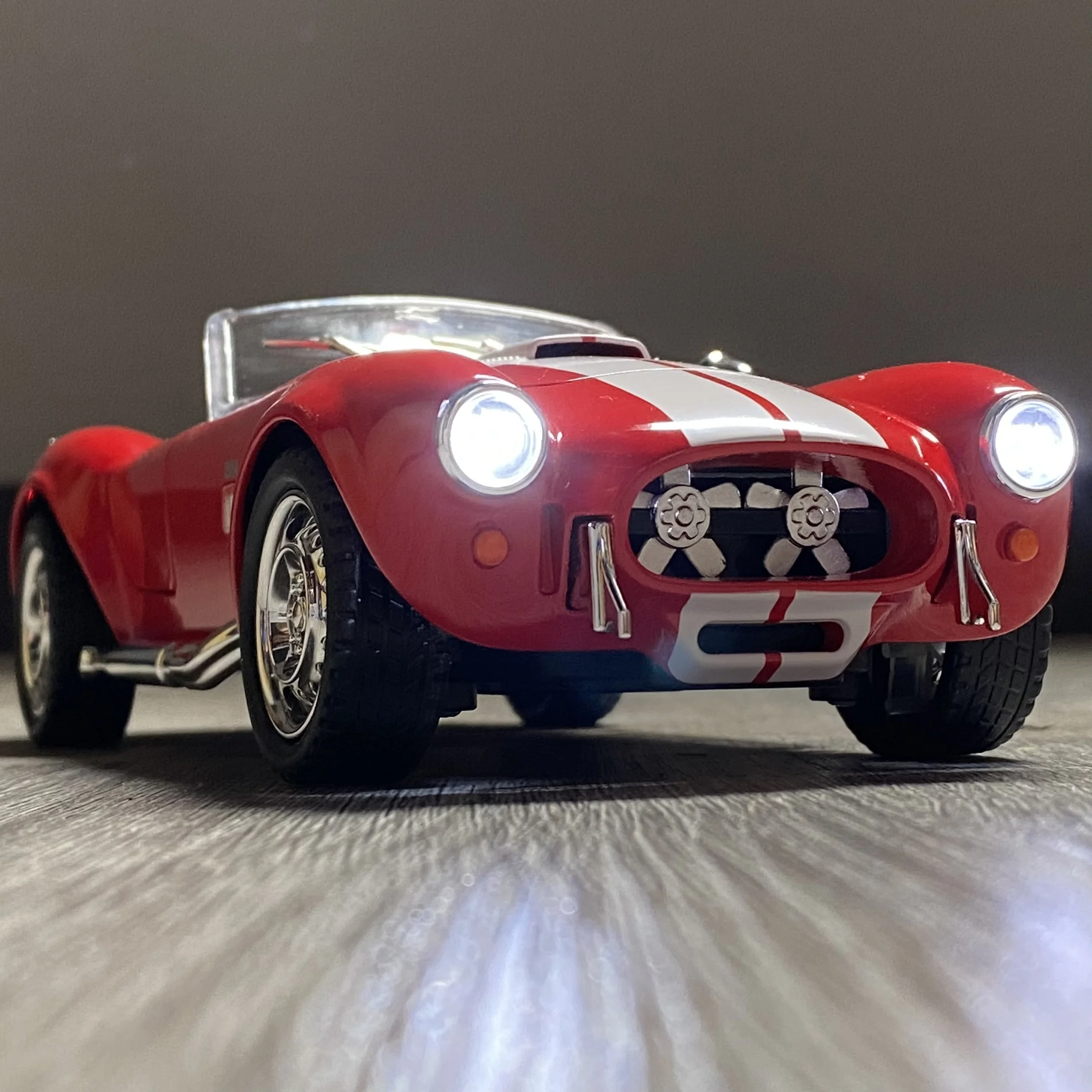 Kit Slot Car Unicar AC Cobra Shelby 1965 - Échelle 1:24 - Carrosserie Lexan Transparente - Châssis Métal - Neuf