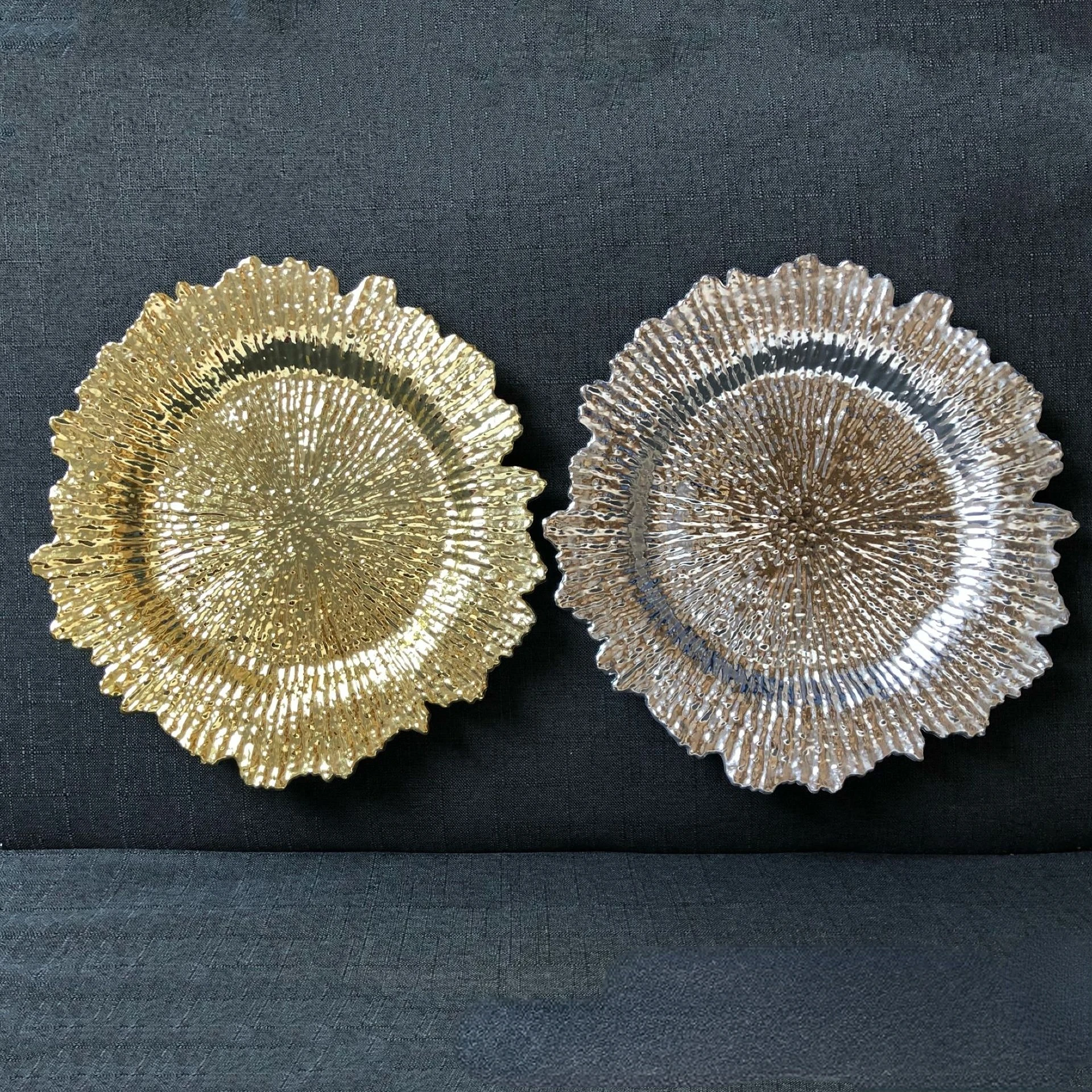 

2023 Trendy Irregular Fruit Plate Banquet Plate European Home Decoration Tray Pastry Small Snack Plate Electroplating