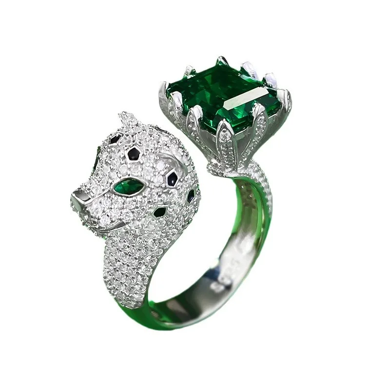 

Серебряное кольцо S925 с высокоуглеродистым бриллиантом, леопардовой подвеской, изумрудом, 8*10 мм