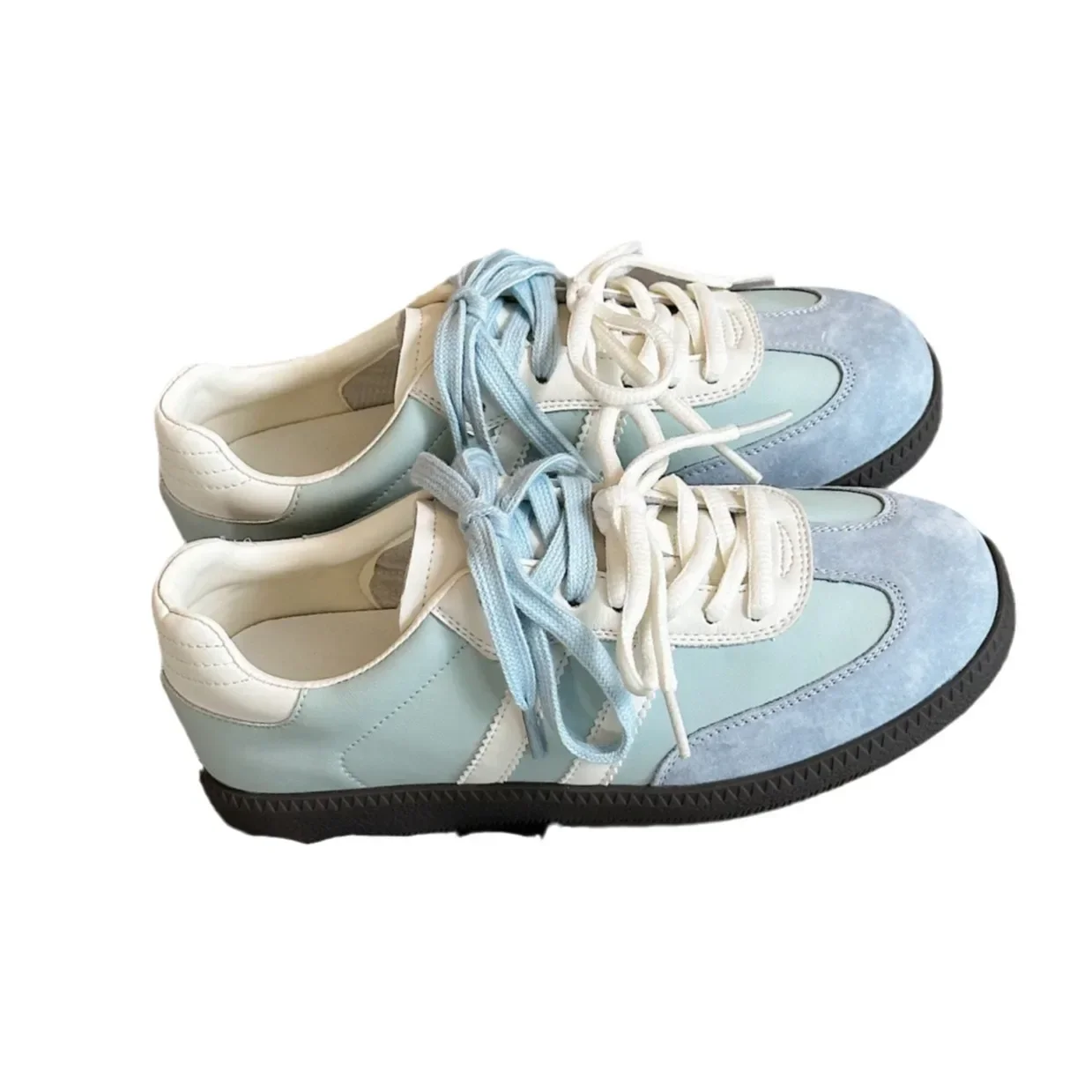 أحذية رياضية نسائية للتنس أحذية مسطحة للسيدات بألو...