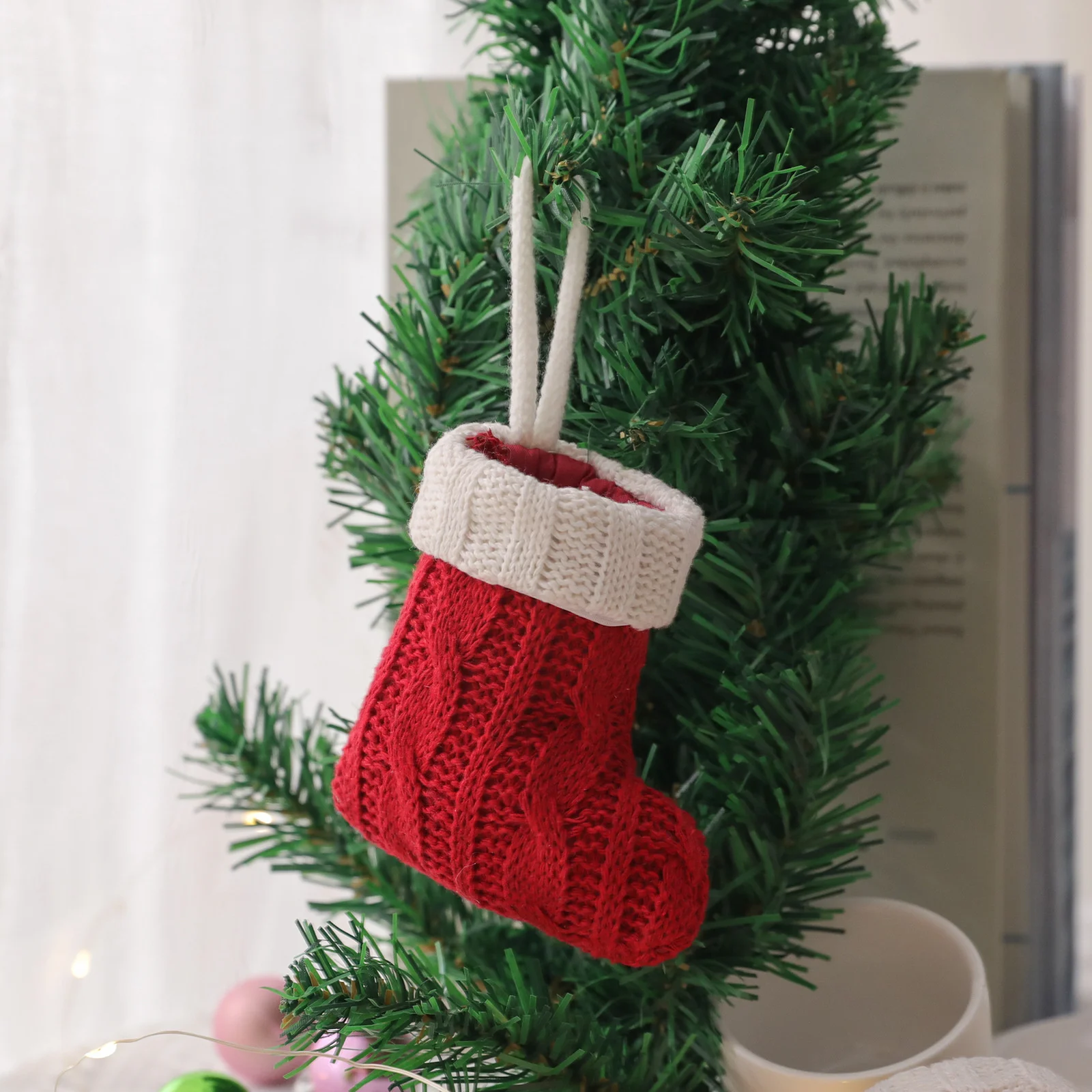 100pcs Decorative Mini Knitted Socks Christmas Tableware Set Knife and Fork Set Socks Home Decoration Supplies