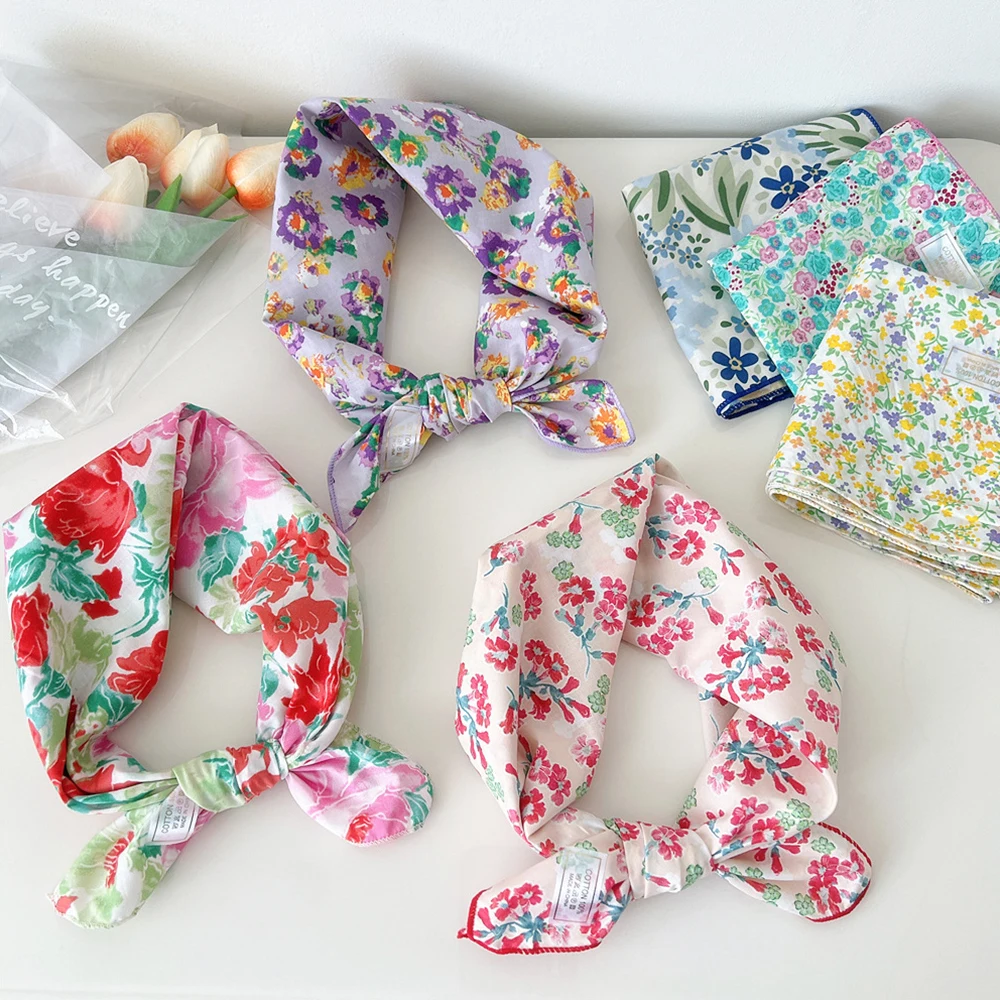 

1 шт. шейный платок с цветочным принтом, шарф для волос, головной платок из хлопка и льна, маленький квадратный шарф, новый стиль, аксессуары для волос для девочек, шарфы 