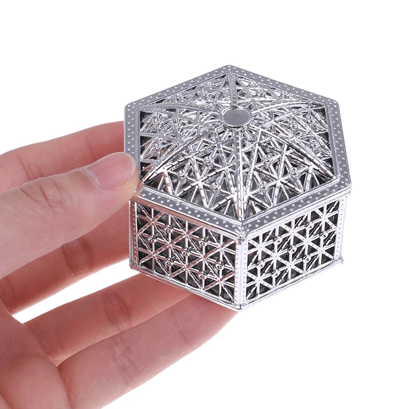 Plastic Retro Hollow Gold Foil Candy Box Chocolate Gift Treat Boxes Jewelry Storage Wedding Favor Box Party Favor Souvenir