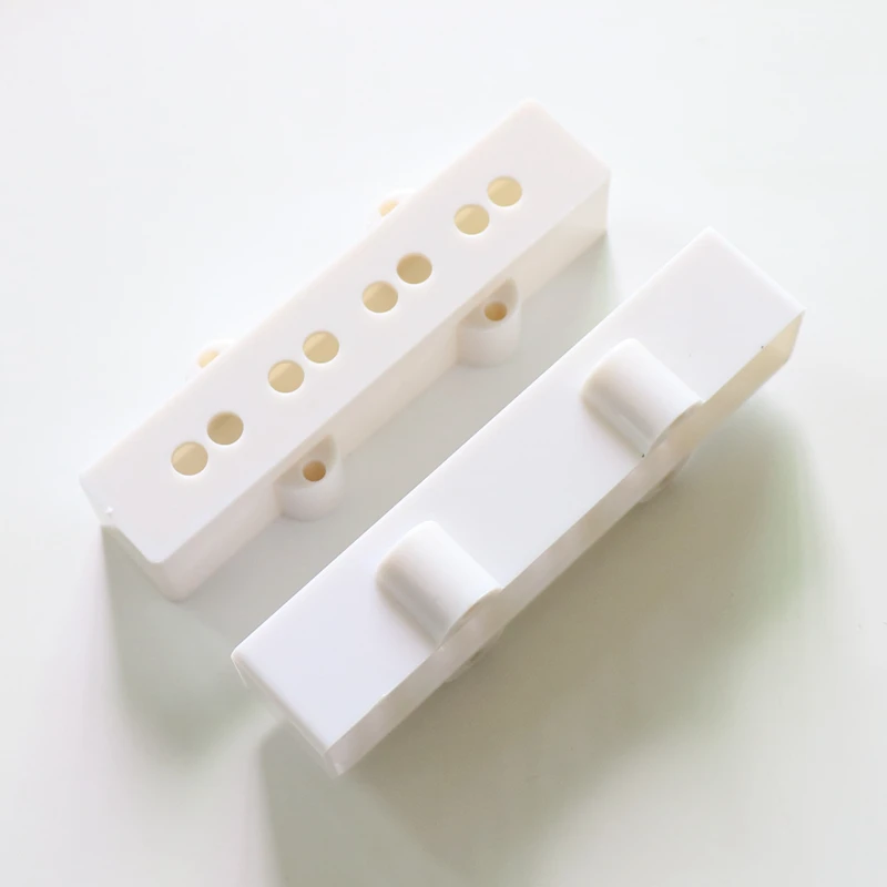White 2pcs neck