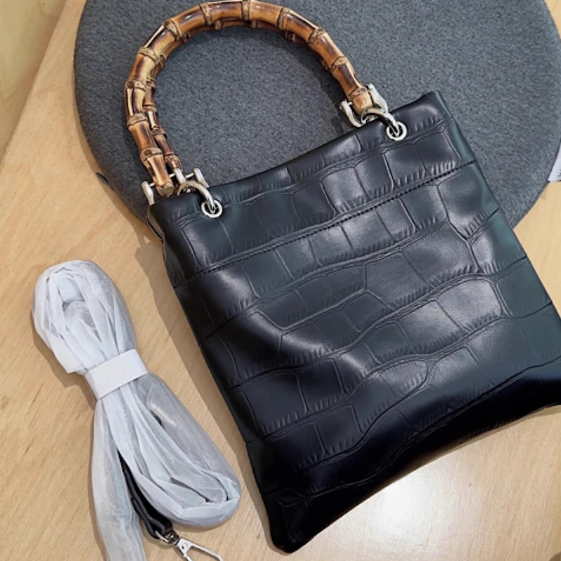 

Vintage Slim Bags For Women Luxury Designer Handbag Purses 2023 New In PU Embossed Decoration Bamboo Top Handle Small Crossbody
