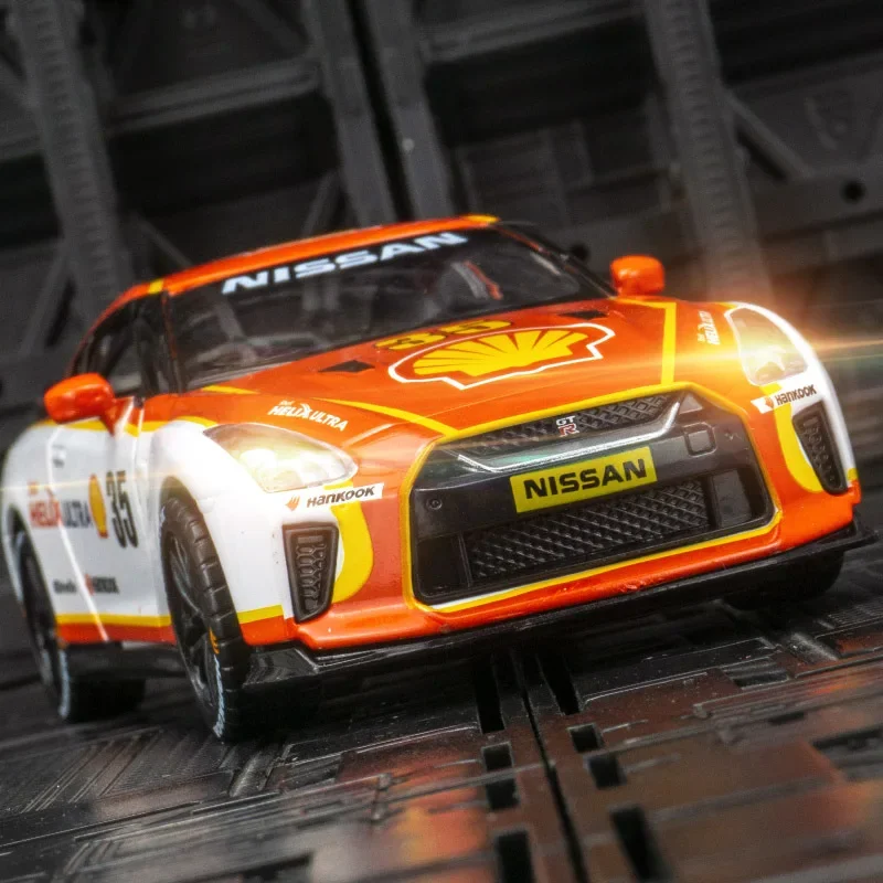 

Модель автомобиля из сплава NISSAN GTR 1:32, игрушечная литая металлическая литейная модель автомобиля со звуком и фотомагнитом, игрушечный автомобиль