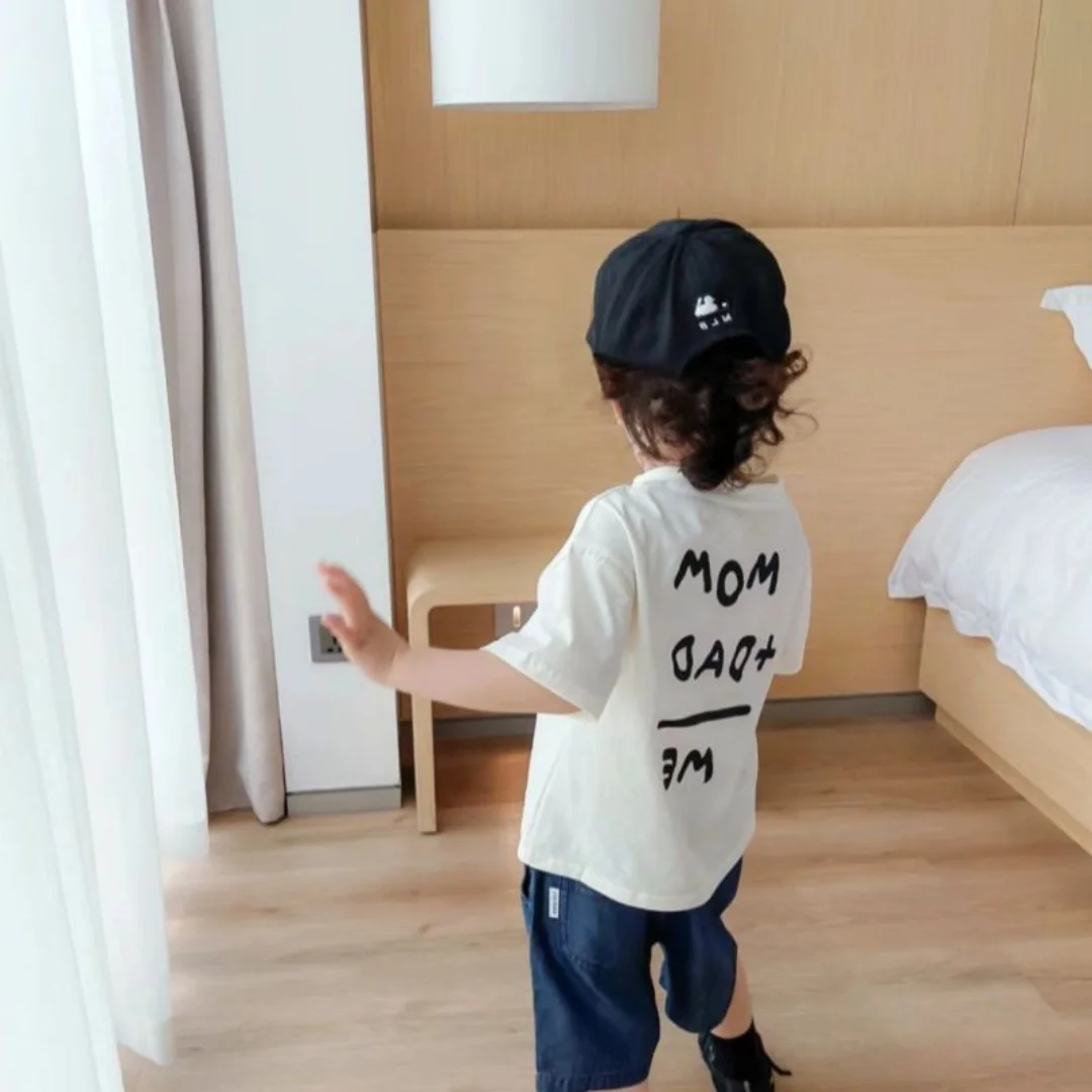 여아 및 남아 I LOVE MOM&DAD 레터 프린트 티셔츠 여름에 어울리는 여아 및 남아 심플 다용도 반팔 탑