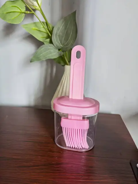 Silicone brush pink